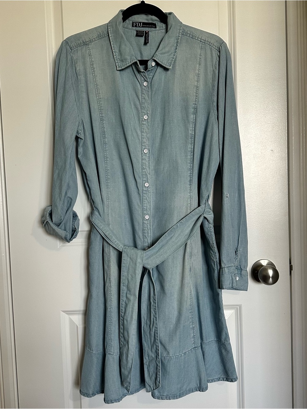 Sz 12⭐️Like New FDJ 💯% Lyocell Denim Belted Shirt Dress Ruffle Hem. PTP 22”